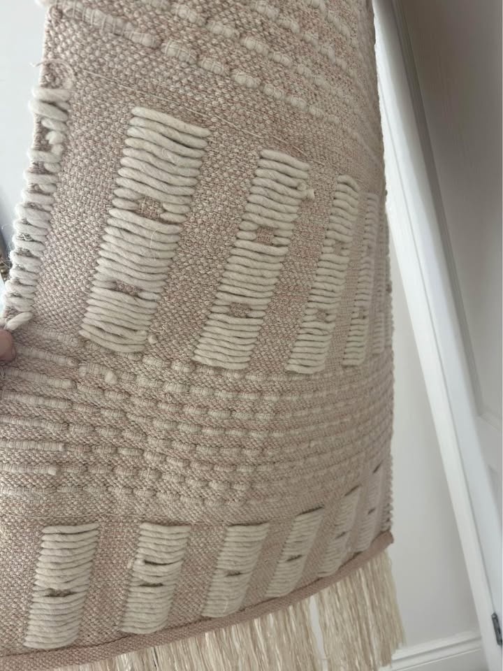 Macramé Wool Wall Hanging - Soft Pink/Cream - 50"x30" - photo 4