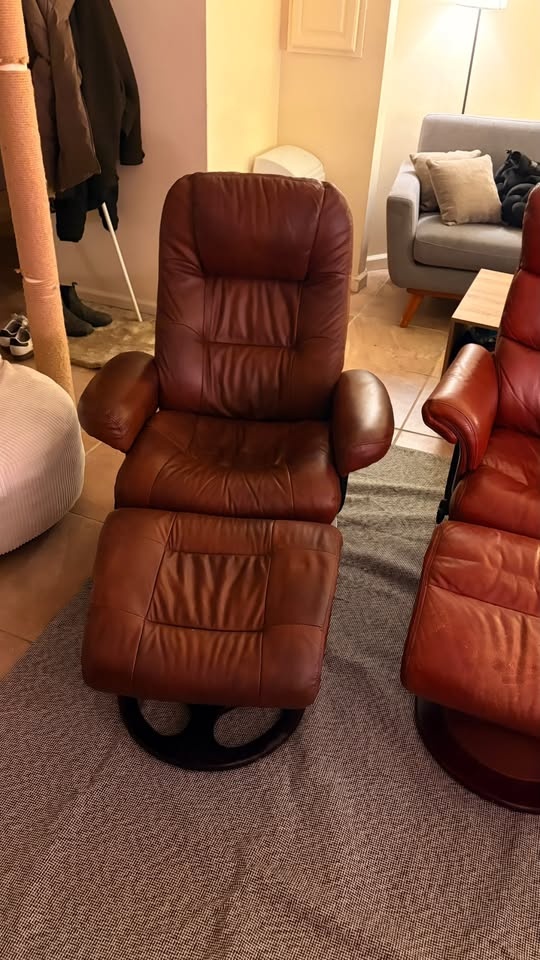 2 High Quality Leather Chairs with Footrest - NEED OUT BY 3/22 - photo 3