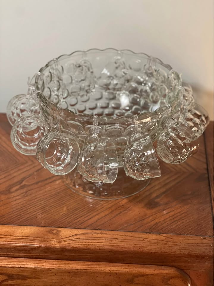 Vintage Federal Glass Yorktown Punch Bowl Set Original Box - photo 2