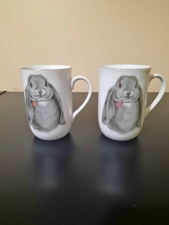 Otagiri Vintage Mug Pair - Gray Rabbit Gold Trim