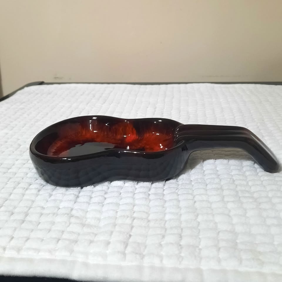 Beautiful vintage Evangeline ceramic ashtray - photo 2