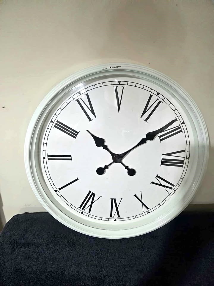 Wall Clock - 20" diameter