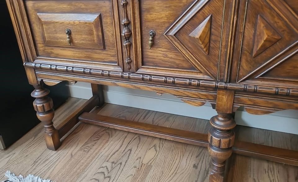 Antique Jacobean Style Sideboard/ Credenza - photo 3