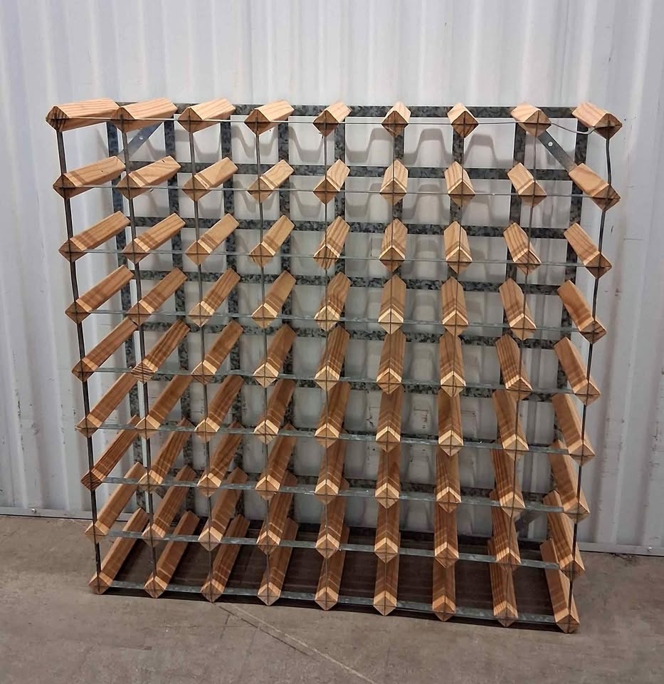 Wine Rack / Bottle Storage
