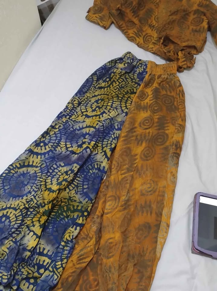 Bold African Print 2-Piece Set (Fits S-M / US 4-8) - photo 2