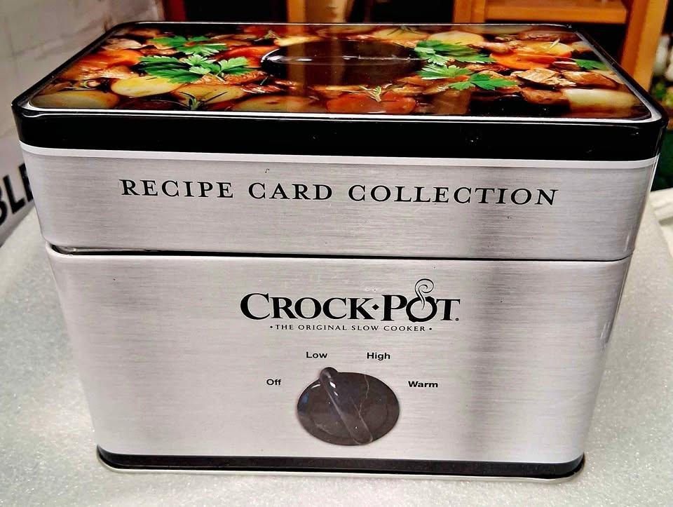 Crockpot Recipe Card Collection in a Tin Box