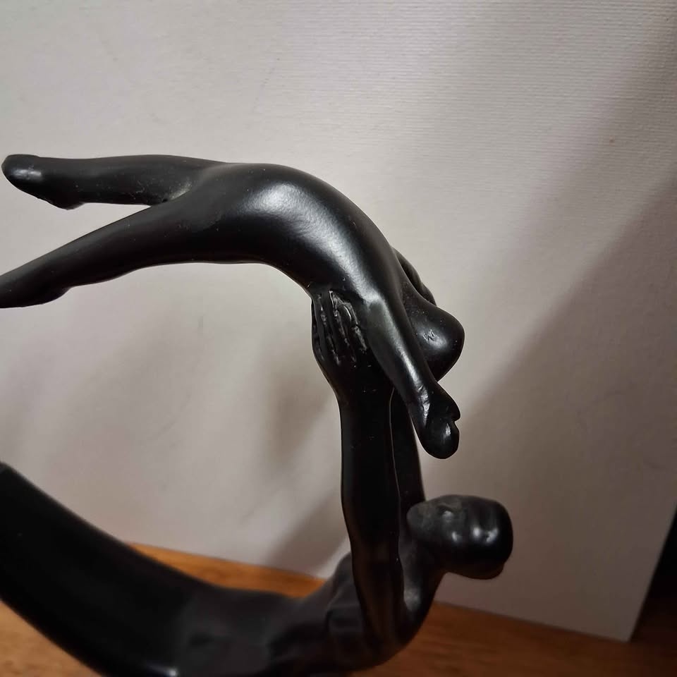 Mother & Child Statue - photo 3