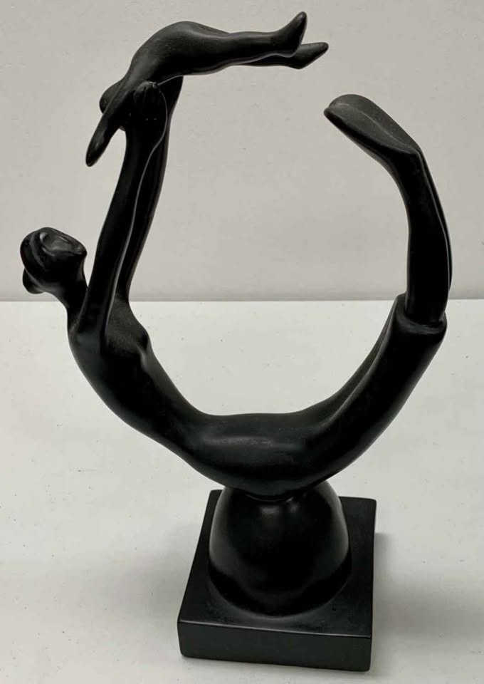 Mother & Child Statue - photo 4