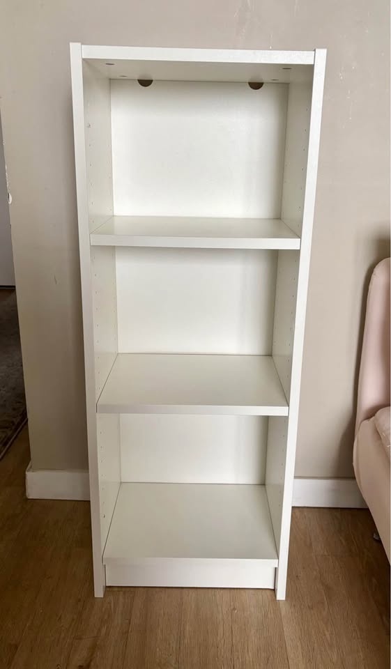 IKEA Billy Bookshelf - Excellent Condition - photo 4