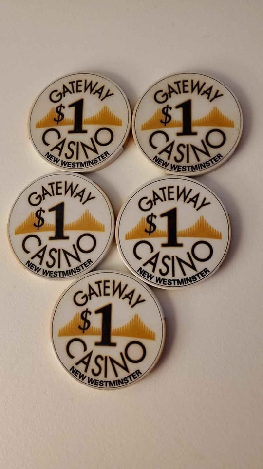 Vintage Gateway Casino One Dollar Chips - photo 2