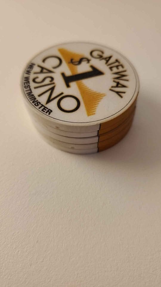 Vintage Gateway Casino One Dollar Chips - photo 3