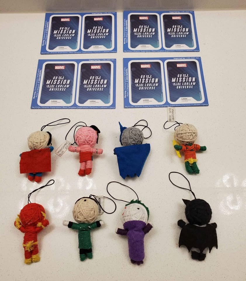 4 Packs Unopened Marvel Cards & 8 Comic String Dolls - $12 - photo 2