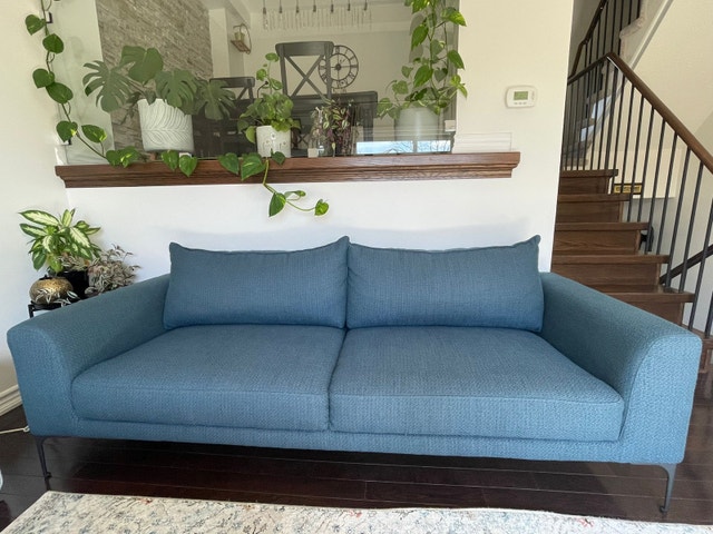 Structube Sofa for Sale - photo 4