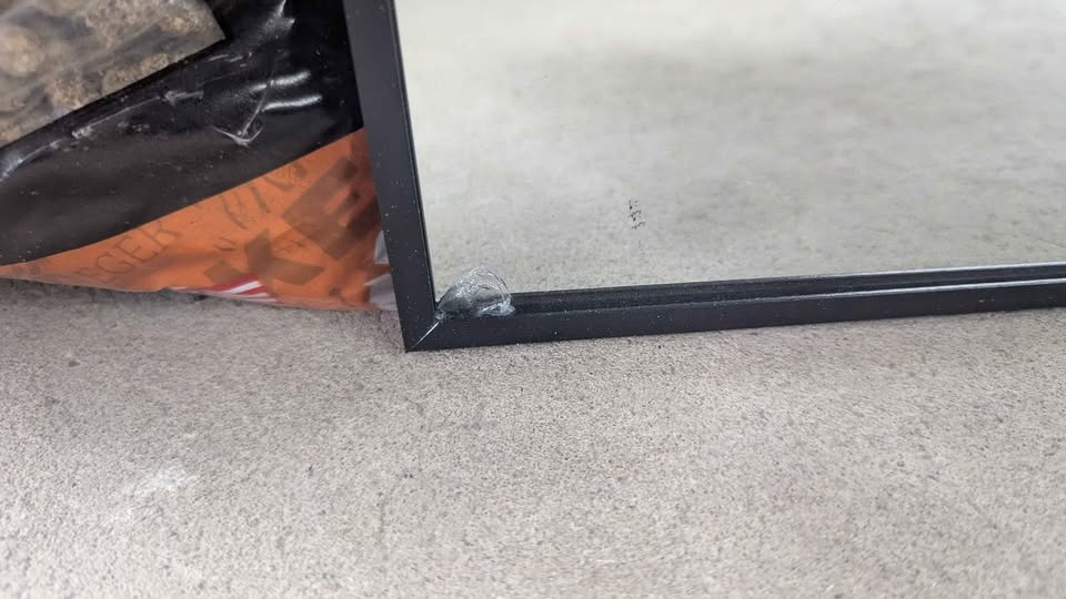 Arched black mirror 20*30 (small damage) - photo 2