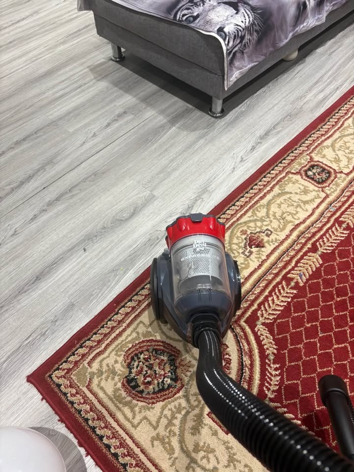 Dirt Devil Vacuum Cleaner - Used Once - photo 2