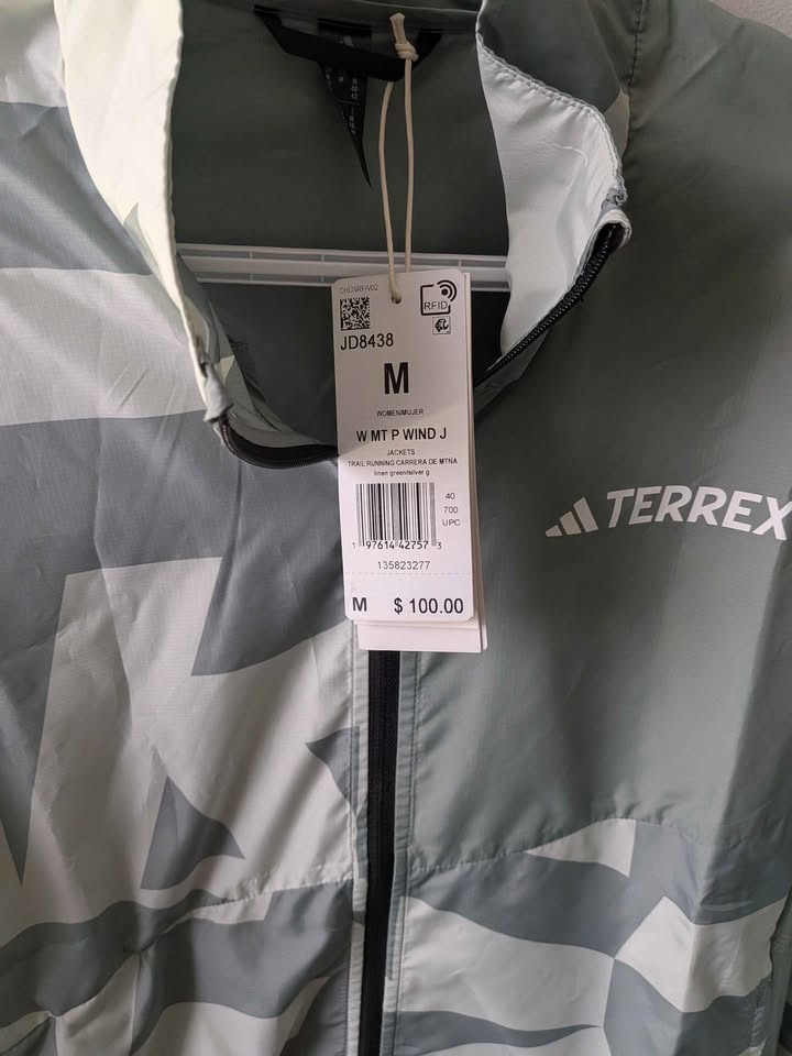 Brand new with tags Adidas Terrex wind jacket for women - photo 2