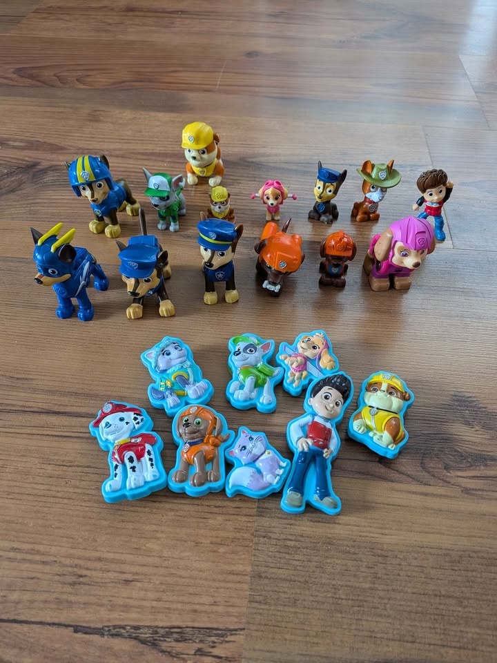 Lot of Paw Patrol Figurines with Suction Cups - photo 2