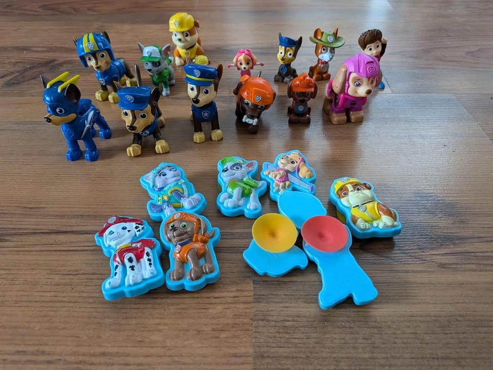 Lot of Paw Patrol Figurines with Suction Cups - photo 4