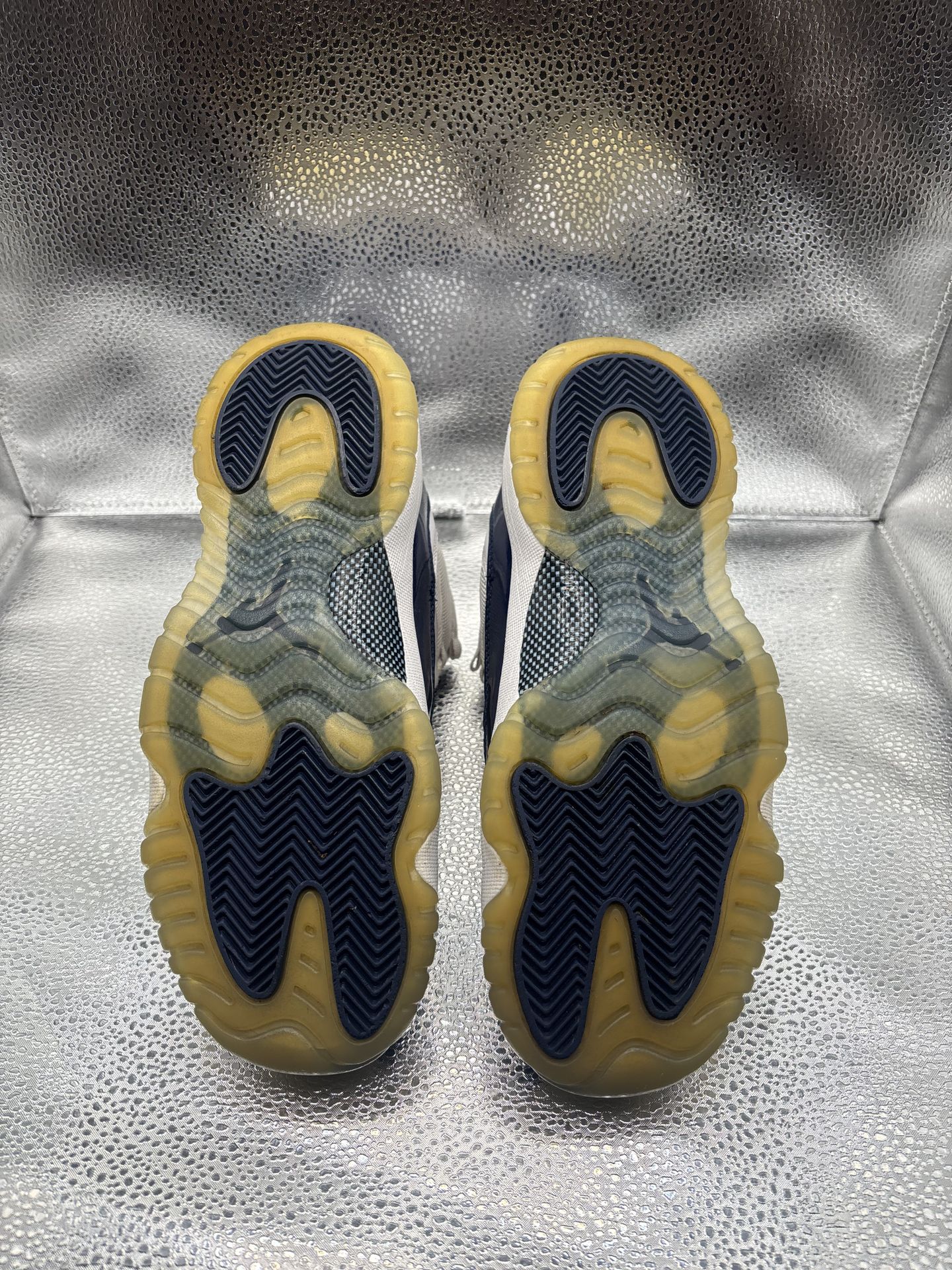 Air Jordan 11 Win Like 86 GS - photo 3