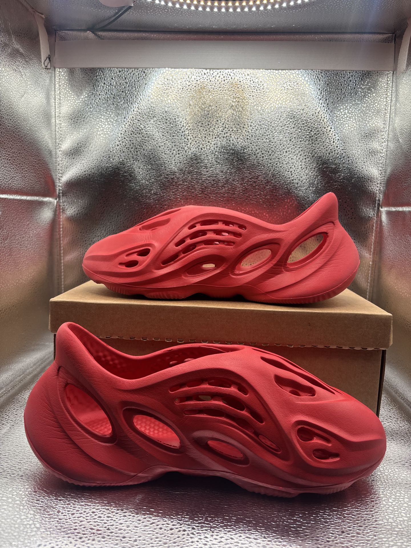 Yeezy Foam RNNR Vermilion - photo 5