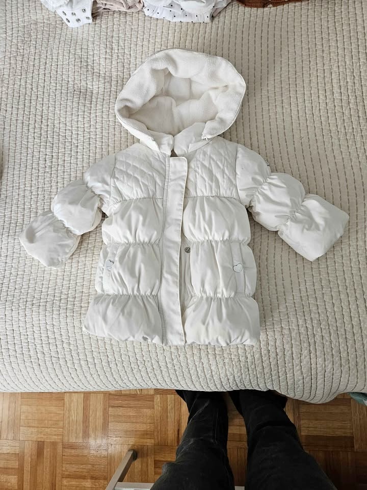 Baby girl jacket 9 months (fits big)