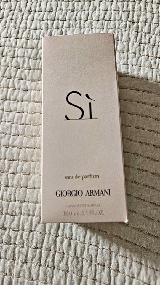 Armani Sì Perfume 100ml - Full Bottle