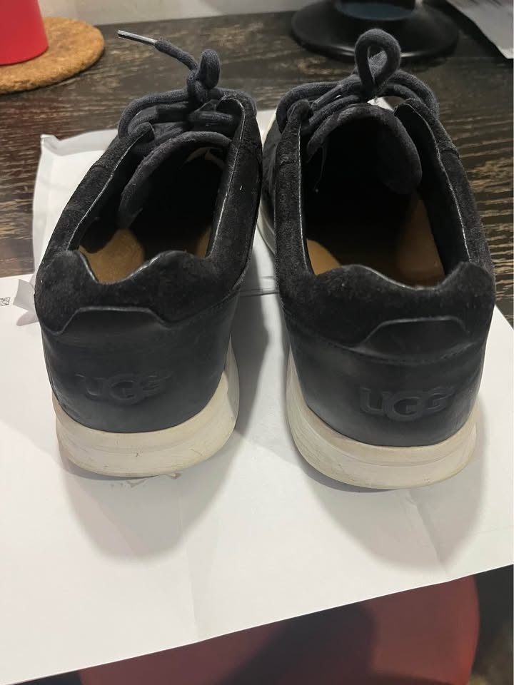 UGG Men's Sneakers Size 9 US - photo 2
