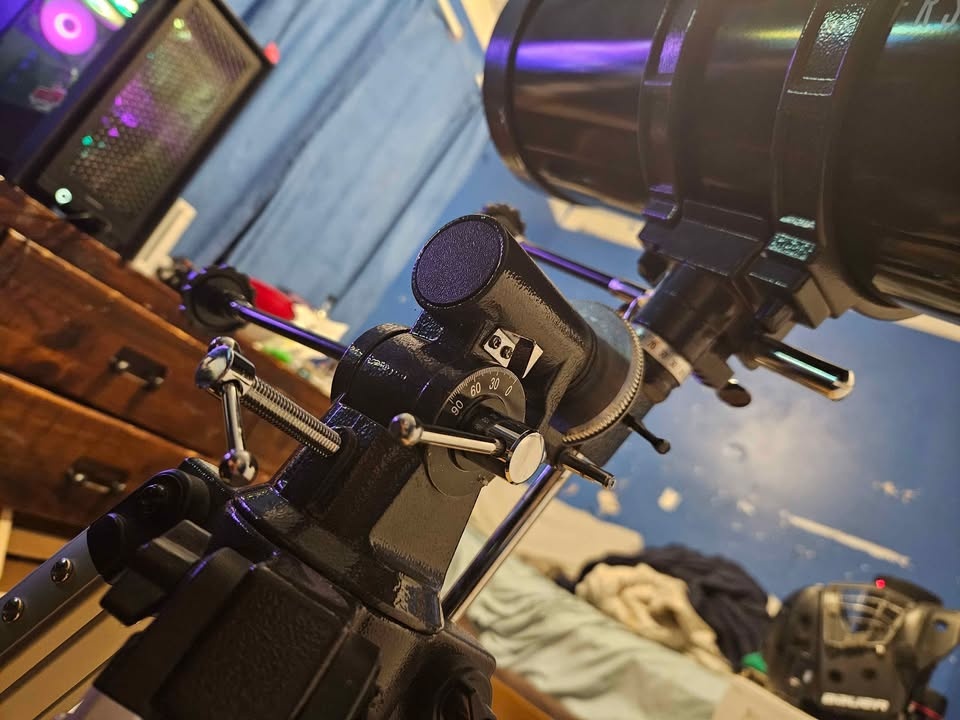 Celestron PowerSeeker 127EQ Telescope - photo 2