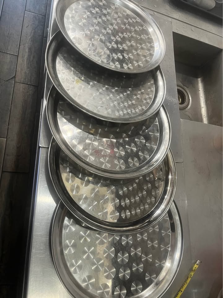 Winco Round Tray with Swirl Pattern, 14-Inch, Stainless Steel - photo 2