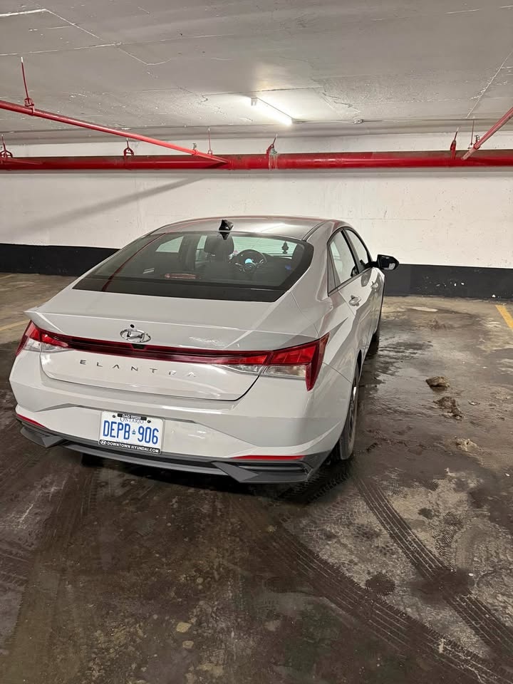 2023 Hyundai Elantra Preferred - Sun & Tech