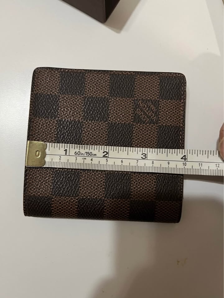 LOUIS VUITTON Man Authentic Slender Wallet - photo 5