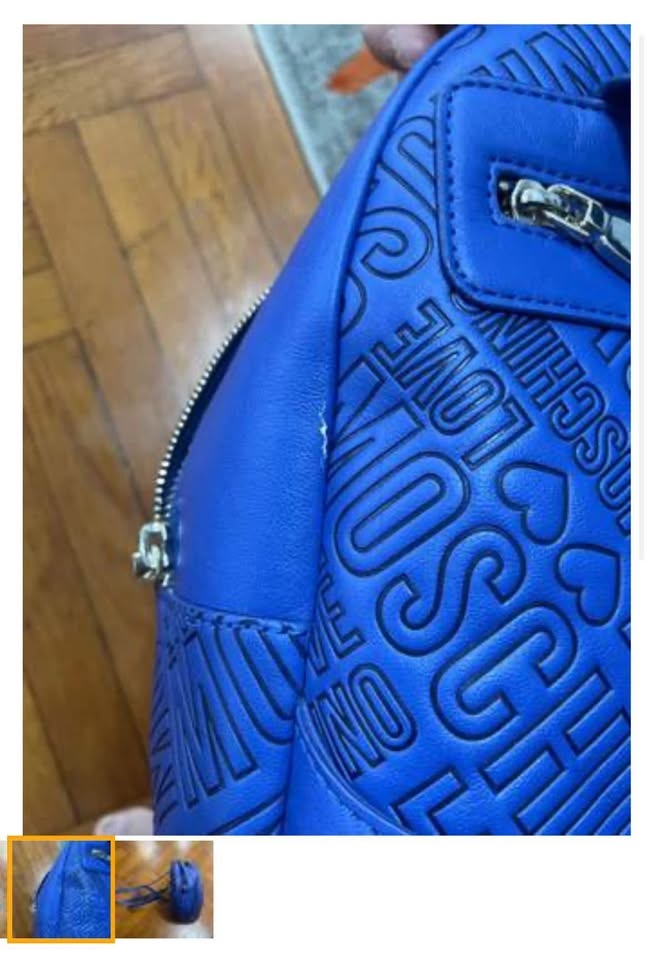Woman use hands bags - photo 2