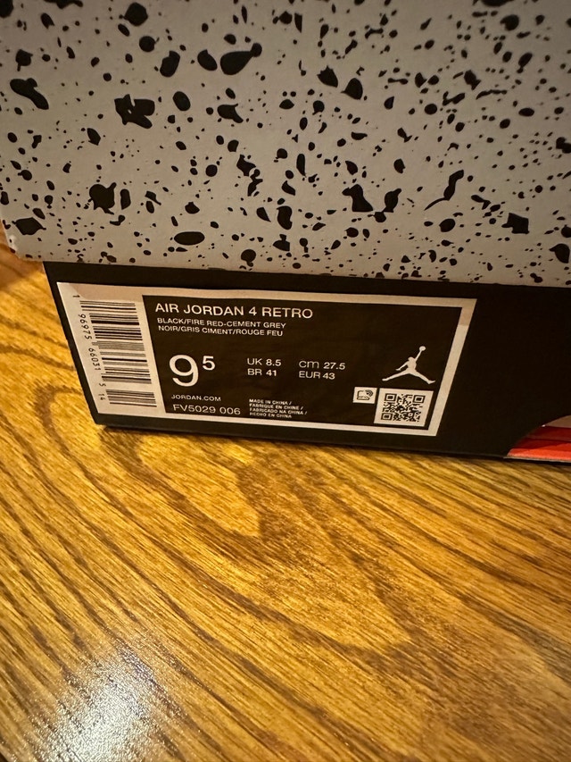 Jordan 4 Bred Reimagined / Size 9.5 DS - photo 2