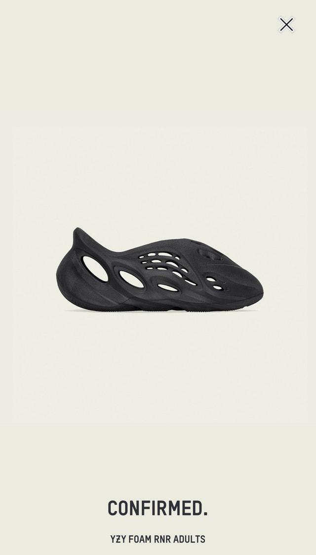 Yeezy Foam RNR "Onyx" / Size 9 / 2024