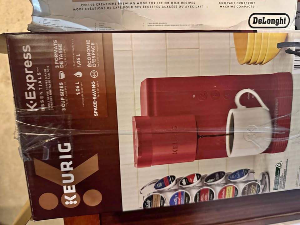 Keurig K-Express Essentials Coffee Maker - Red