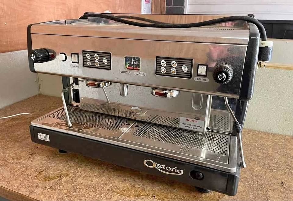 Expresso machine two heads (needs valves)