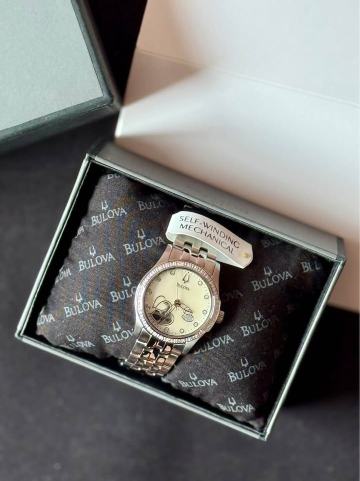 Bulova Ladies Automatic Watch 96R122 - Mother of Pearl Dial - Br - photo 3