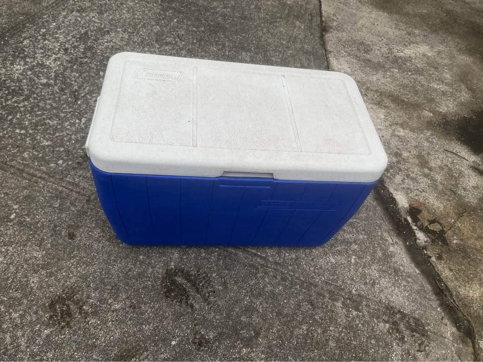 Igloo Hard Cooler Insulated Ice Chests 48 Quart - photo 2