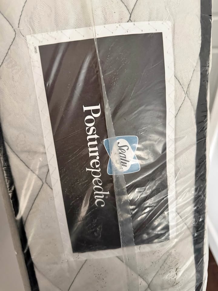 Sealy Posturepedic Twin Mattress - Like New