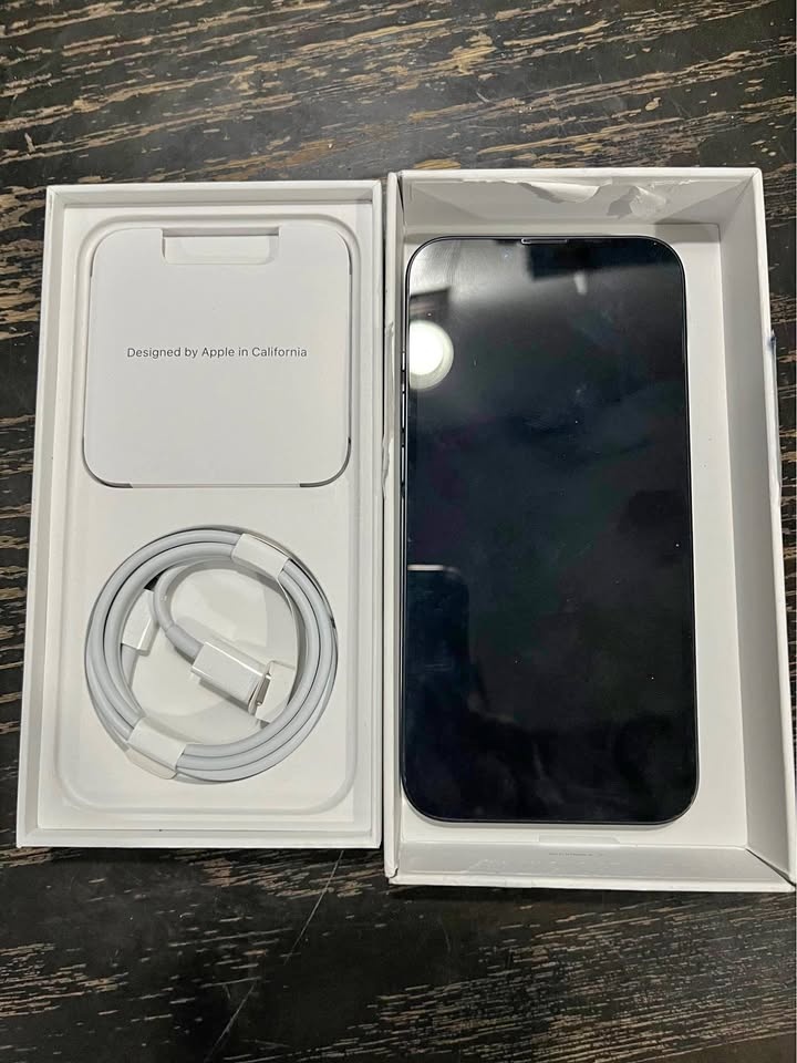 iPhone 13 / 128GB 99.99% New