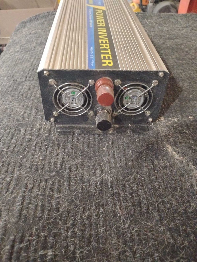 2500 Watt Pure Sine Wave Inverter - photo 3