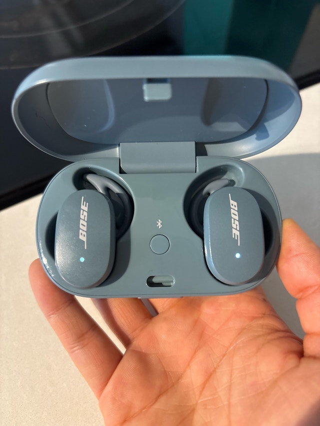 Bose Earphones - photo 2