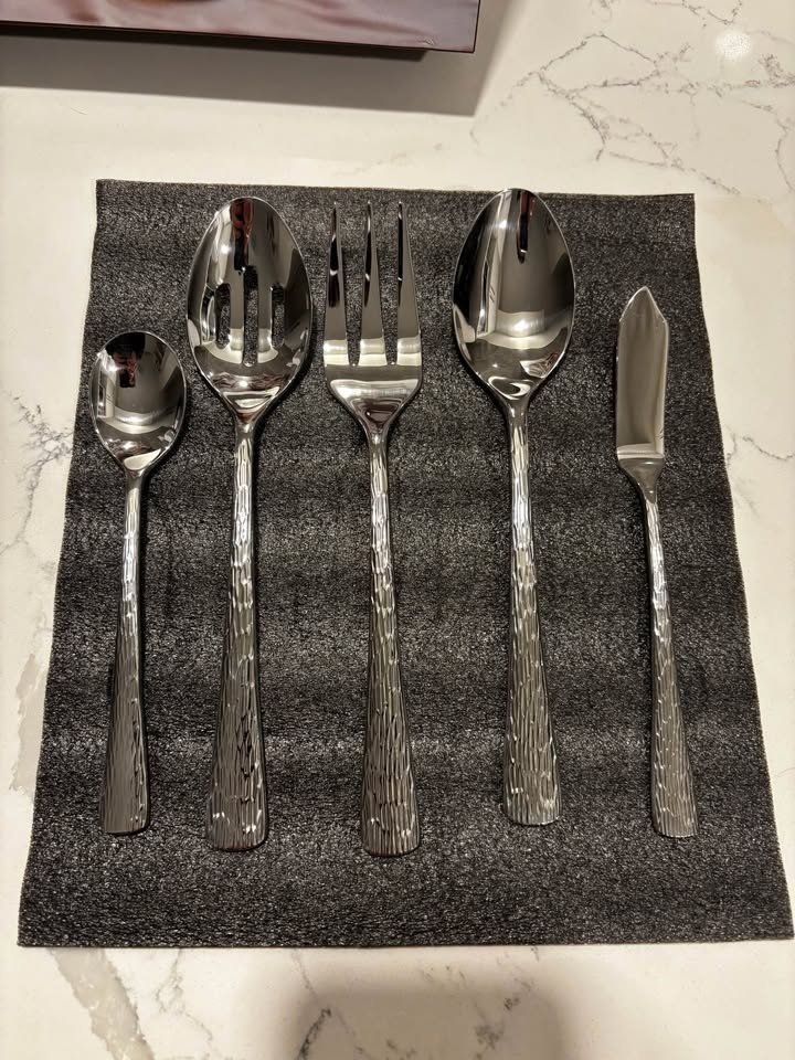 65-Piece Flatware Set with Serving Utensils - 18/10 Stainless St - photo 3