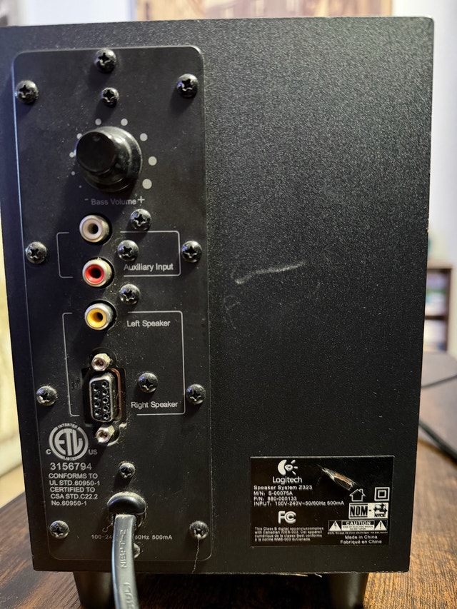 Logitech 2.1 Speakers - photo 2