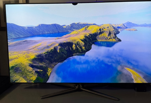 55” 3D Samsung TV & Remote - photo 3