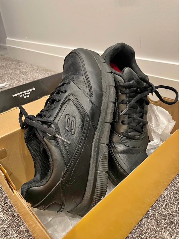 Skechers Slip Resistant Shoes Womens 8