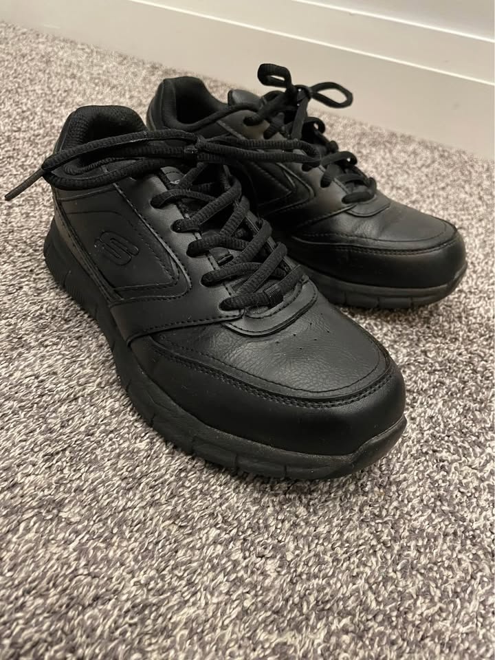 Skechers Slip Resistant Shoes Womens 8 - photo 2