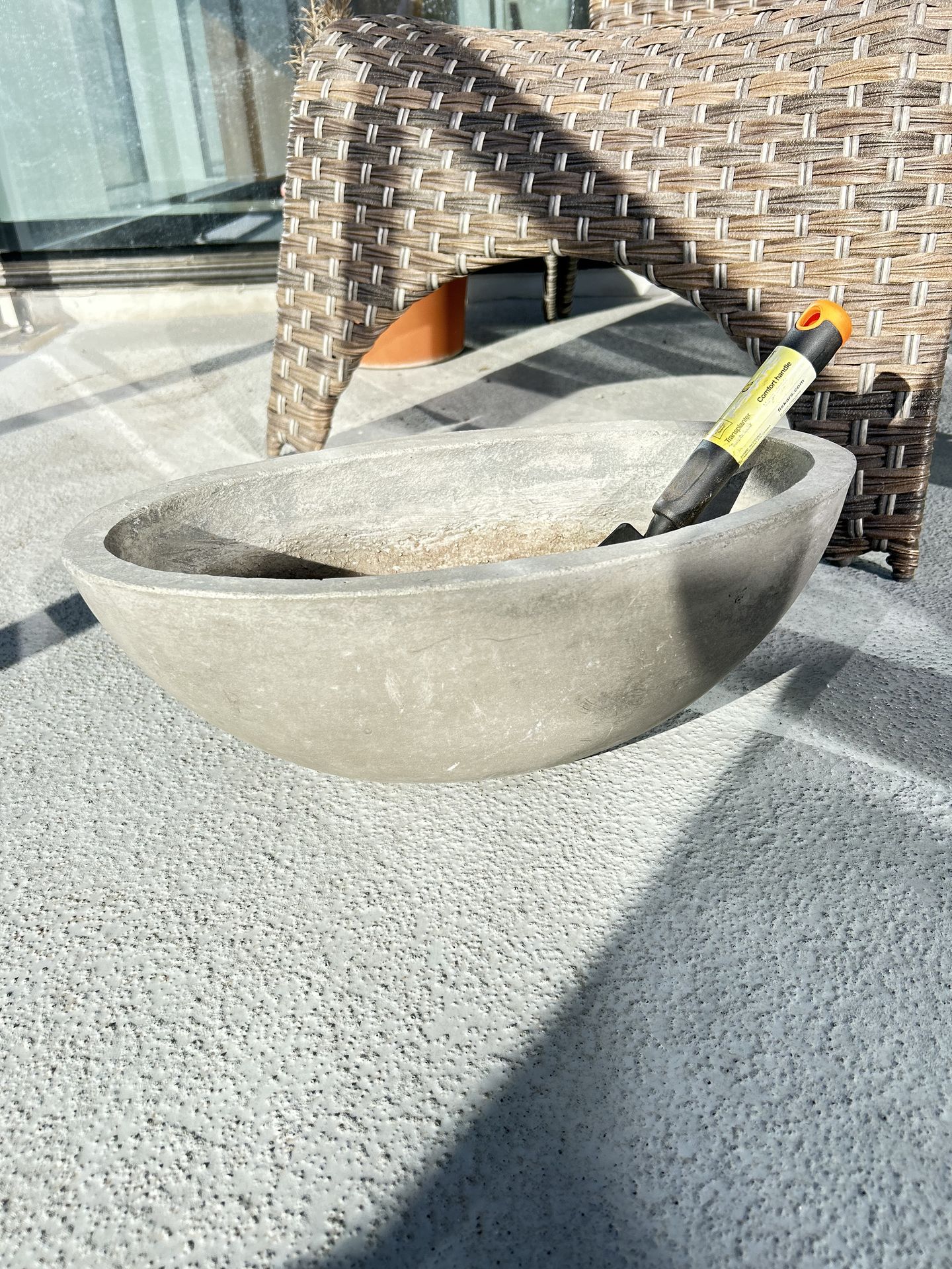 Plant Container with Garden Spade Set - photo 3