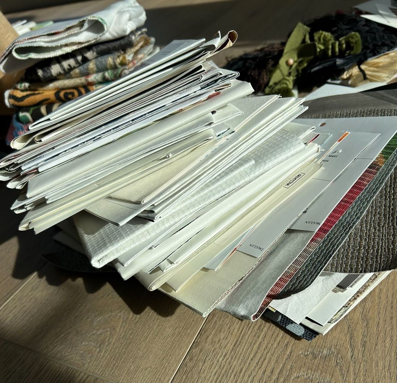 Crafters Jackpot Of Fabric Trim And Wallpaper Samples - photo 5