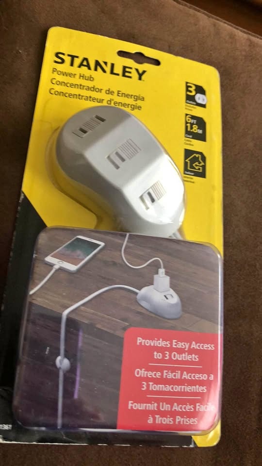 Stanley Power Hub (New) with 3 outlets